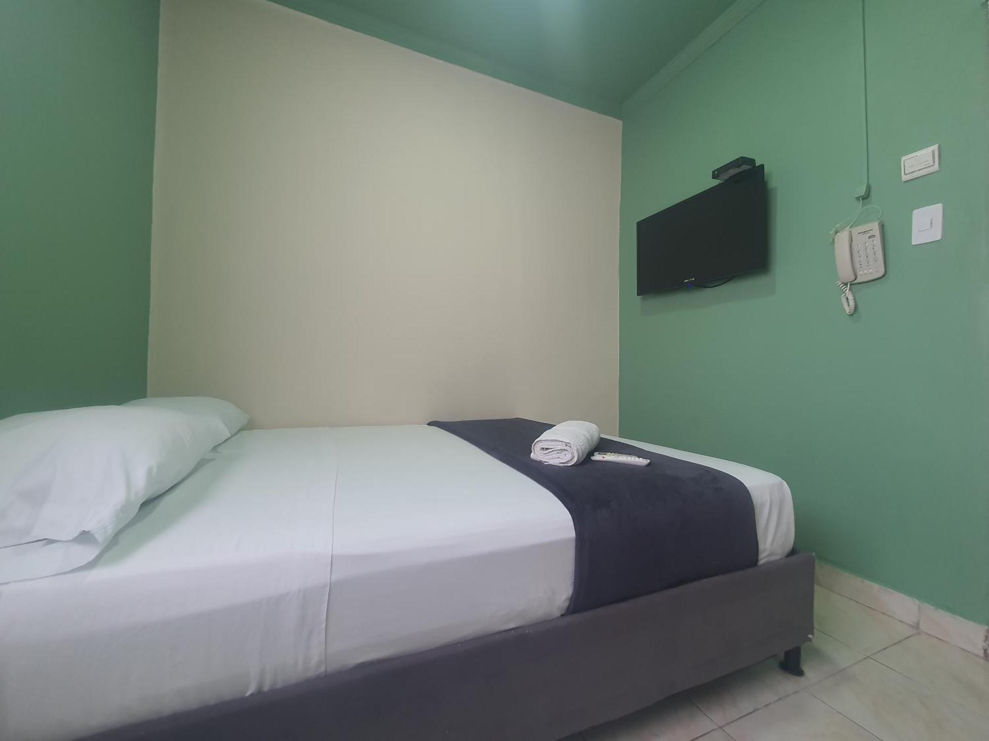 Imperial House Hotel