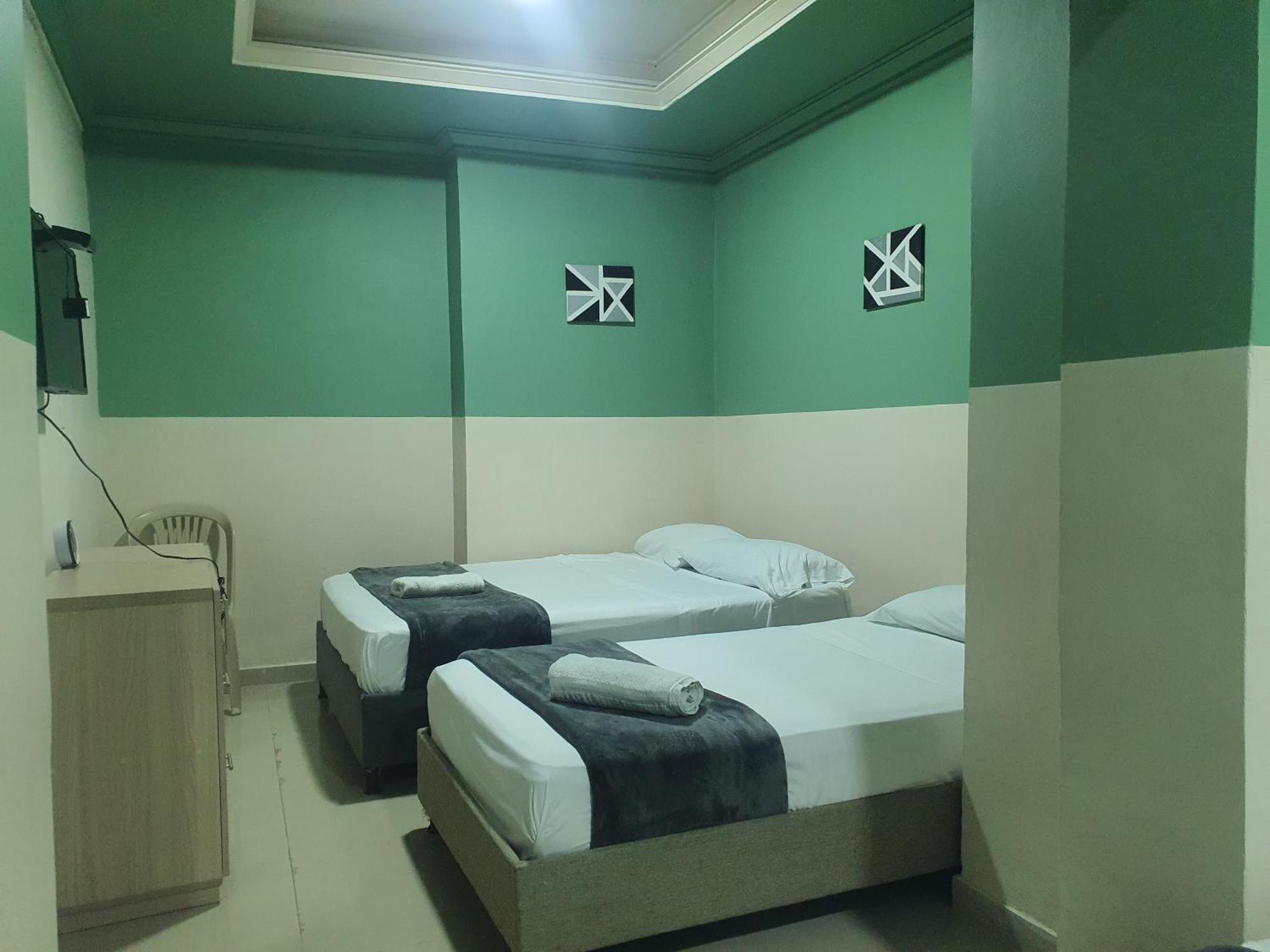 Imperial House Hotel
